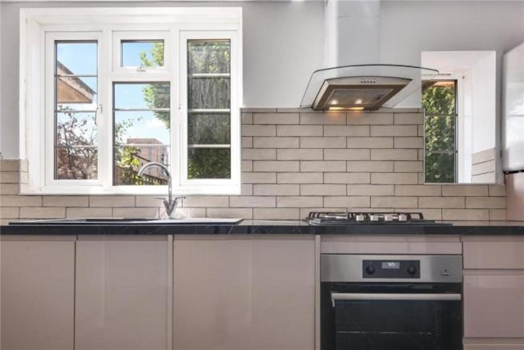 In Guest - Limehouse Townhomes Modern Spacious Serviced Double Affittacamere