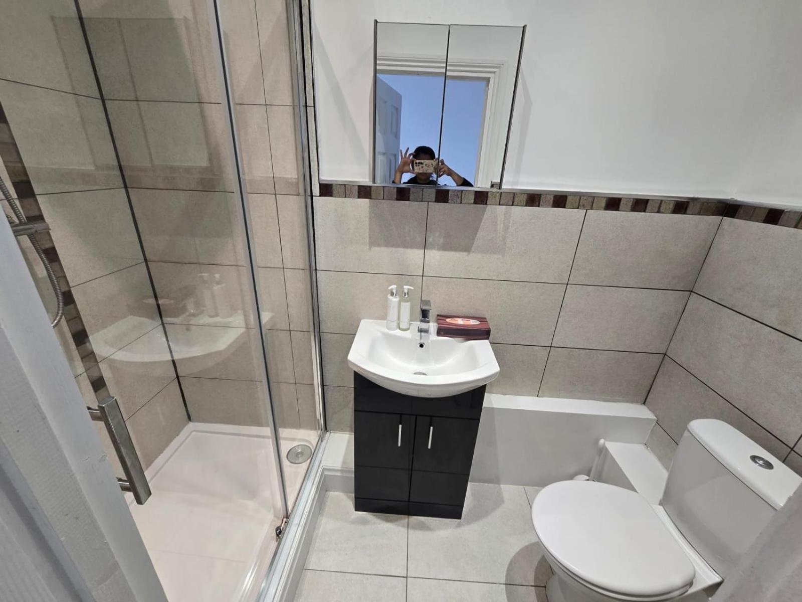 In Guest - Limehouse Townhomes Modern Spacious Serviced Double * Londra