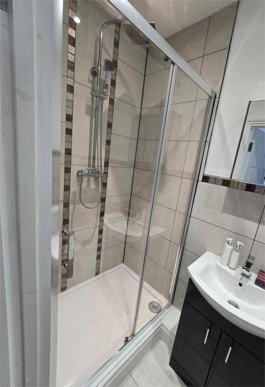 In Guest - Limehouse Townhomes Modern Spacious Serviced Double Affittacamere *